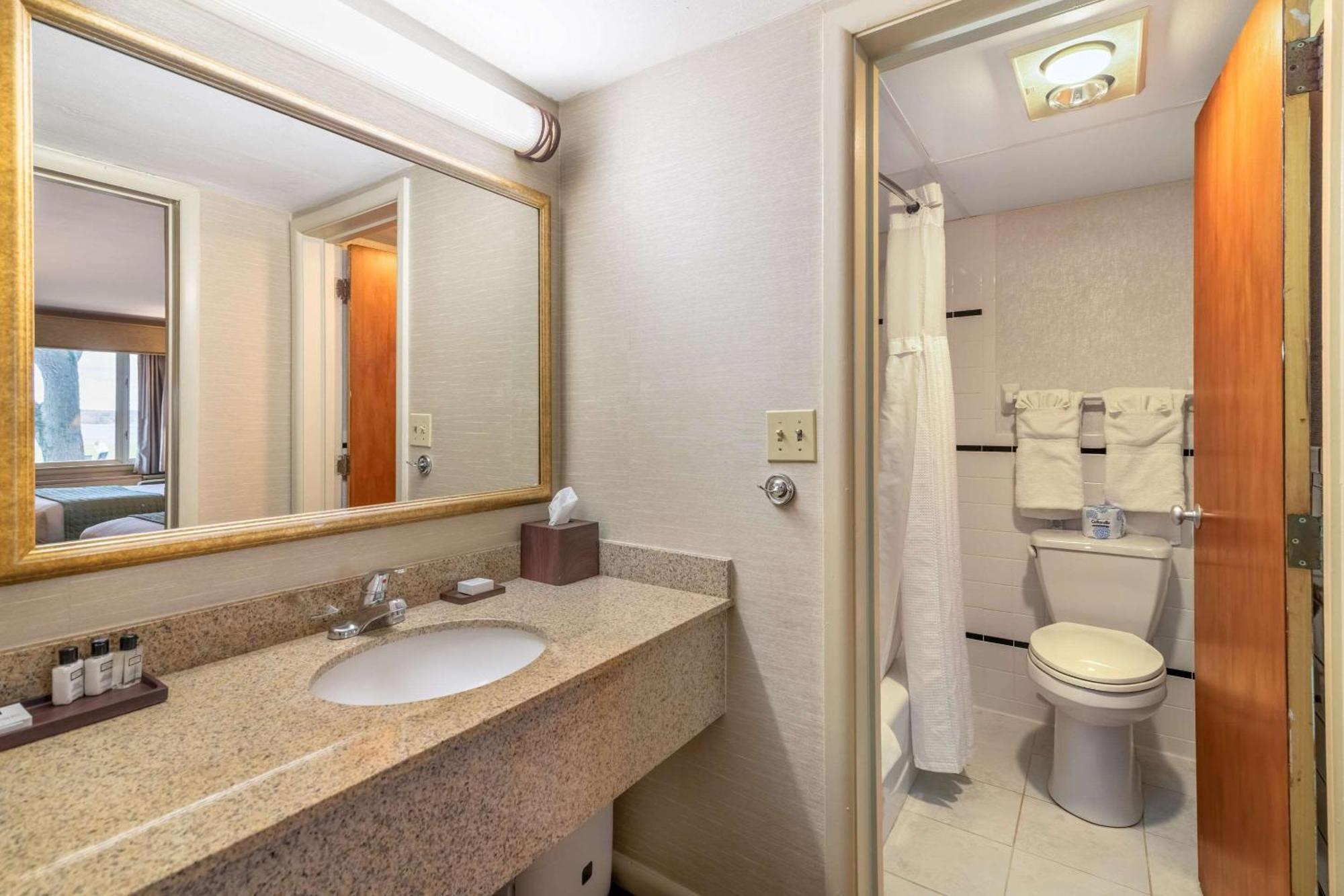 The Inn At Gran View Ogdensburg, Ascend Hotel Collection Εξωτερικό φωτογραφία